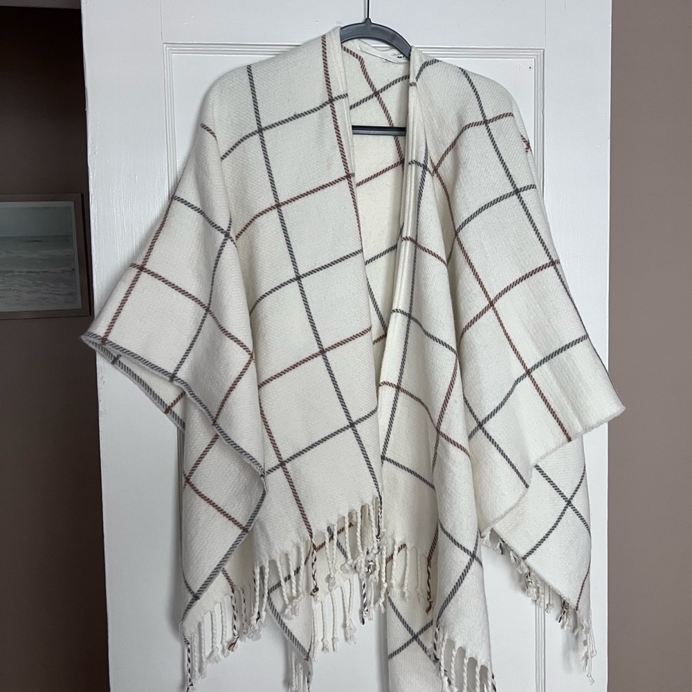 Abercrombie & Fitch Shawl